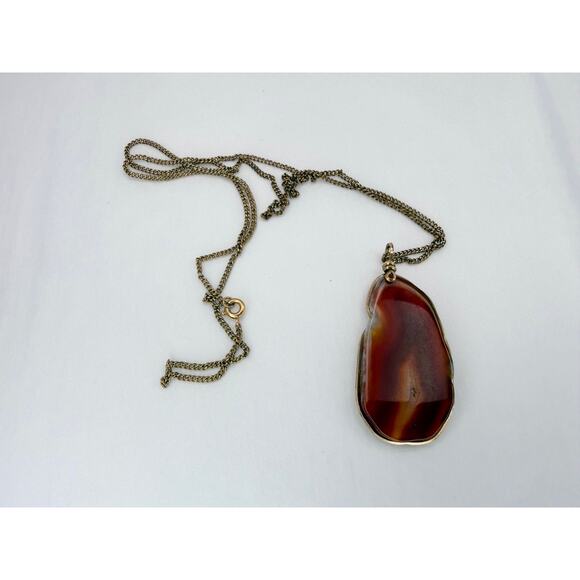 Vintage 70s Natural Agate Slice Pendant Necklace Gold Tone 24" Long Chain - Picture 1 of 10